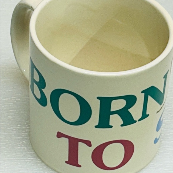 Born to Sew Coffee Mug Vintage 1988 Porcelain 10-12 Oz Sewing - Picture 2 of 9